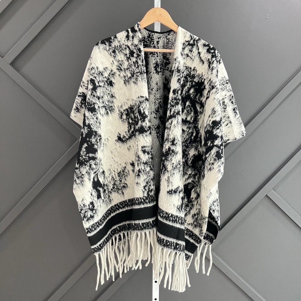 Open Front Fringe Poncho Cardigan Black White Abstract Knit Shawl Wrap OS